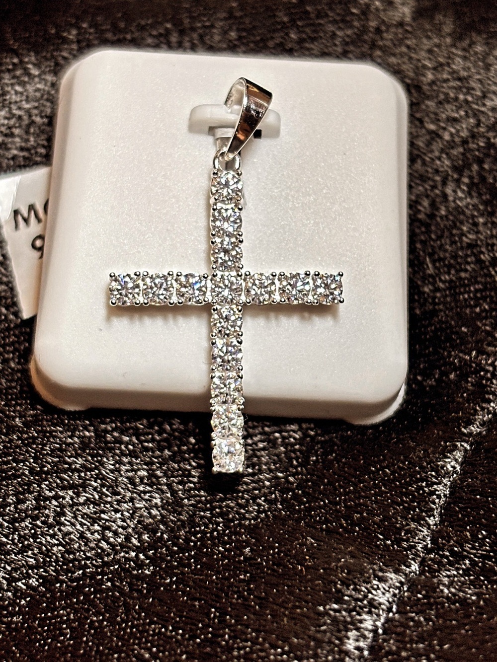 .925 Sterling Silver 1 CTW VVS Moissanite Medium Cross Pendant - Picture 4 of 11